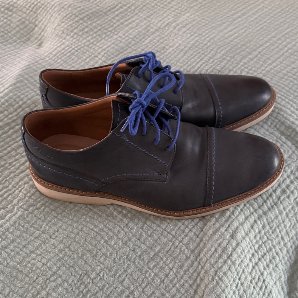 Clarks Men's Navy Leather Oxfords with Royal Blue Laces